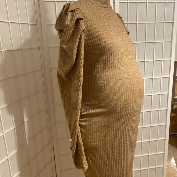 Kyrra Maternity Dress - Picture 2 of 3